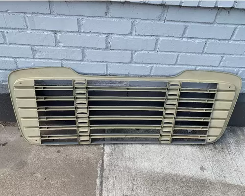 FREIGHTLINER M2 106 Grille