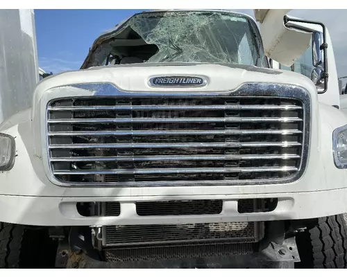 FREIGHTLINER M2 106 Grille