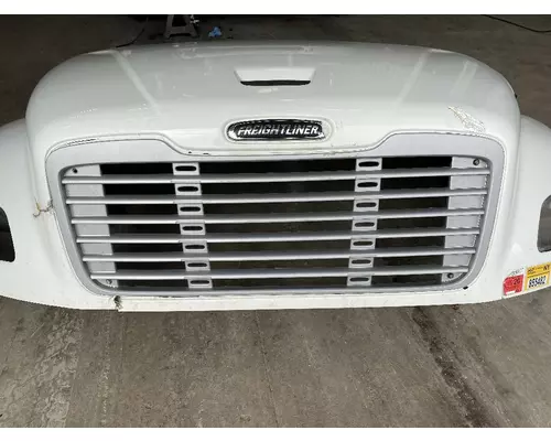 FREIGHTLINER M2 106 Grille