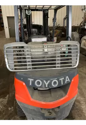 FREIGHTLINER M2 106 Grille