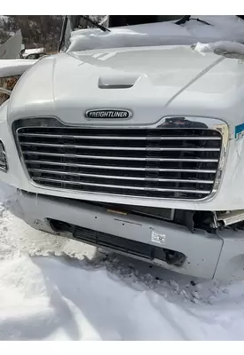 FREIGHTLINER M2 106 Grille