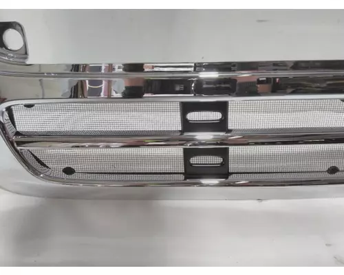 FREIGHTLINER M2 106 Grille