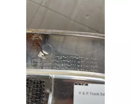 FREIGHTLINER M2-106 Grille