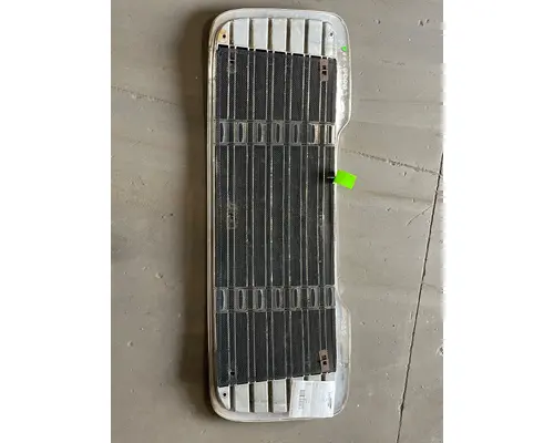 FREIGHTLINER M2-106 Grille
