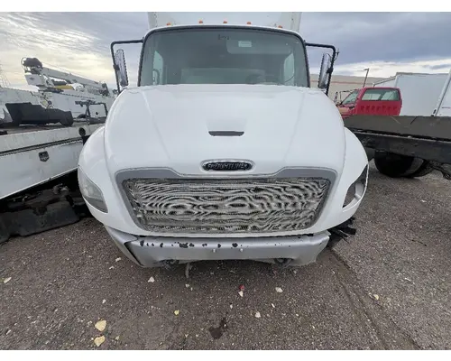 FREIGHTLINER M2 106 Grille