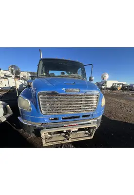 FREIGHTLINER M2 106 Grille