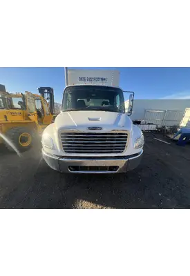 FREIGHTLINER M2 106 Grille