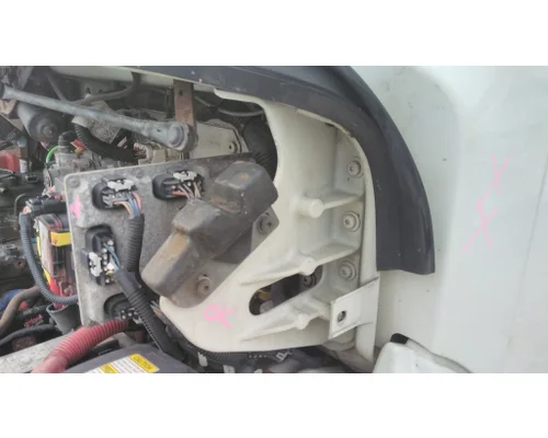 FREIGHTLINER M2 106 HOOD BRACKET