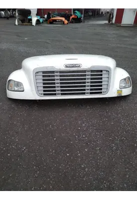 FREIGHTLINER M2 106 HOOD
