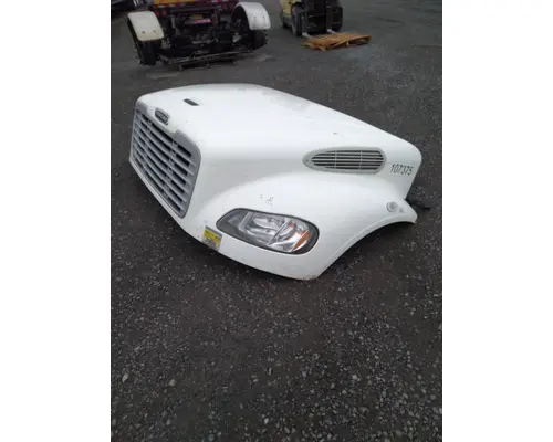 FREIGHTLINER M2 106 HOOD