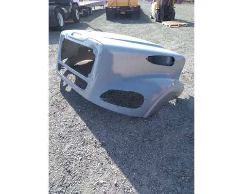 FREIGHTLINER M2 106 HOOD
