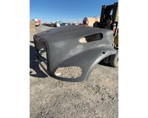 FREIGHTLINER M2 106 HOOD