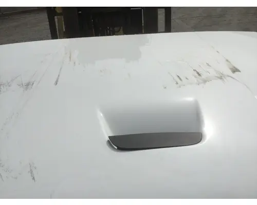 FREIGHTLINER M2 106 HOOD