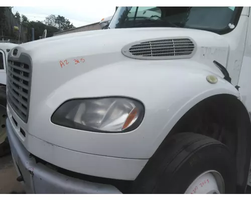 FREIGHTLINER M2 106 HOOD