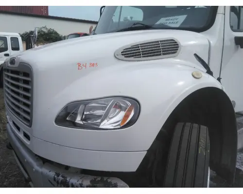 FREIGHTLINER M2 106 HOOD