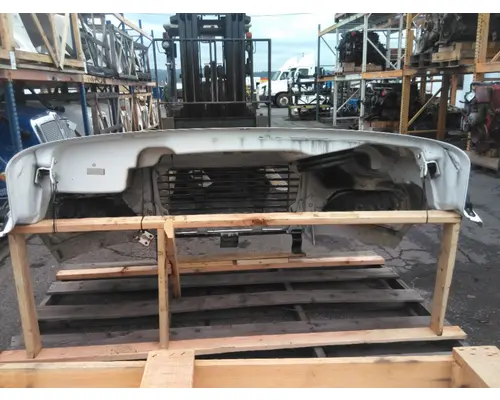 FREIGHTLINER M2 106 HOOD