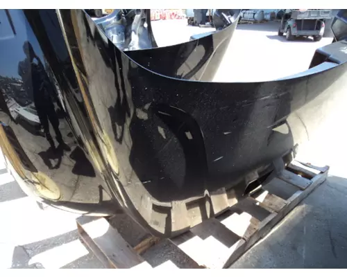 FREIGHTLINER M2 106 HOOD