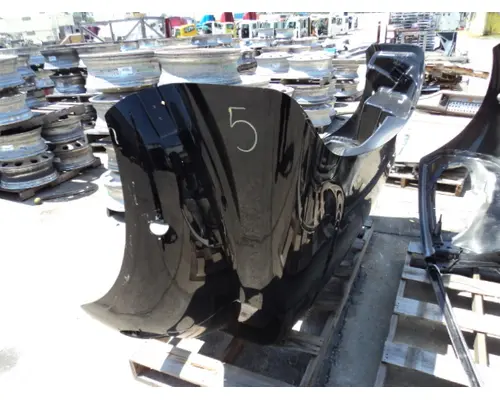 FREIGHTLINER M2 106 HOOD