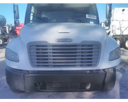 FREIGHTLINER M2 106 HOOD