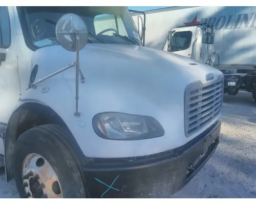 FREIGHTLINER M2 106 HOOD