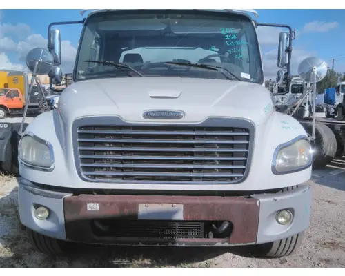 FREIGHTLINER M2 106 HOOD