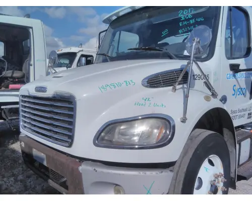 FREIGHTLINER M2 106 HOOD