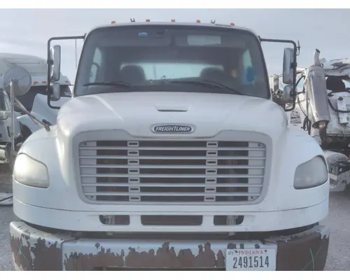 FREIGHTLINER M2 106 HOOD