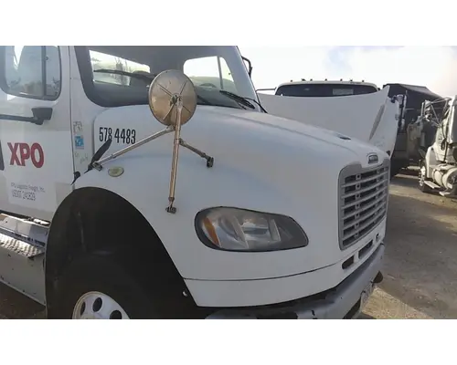 FREIGHTLINER M2 106 HOOD