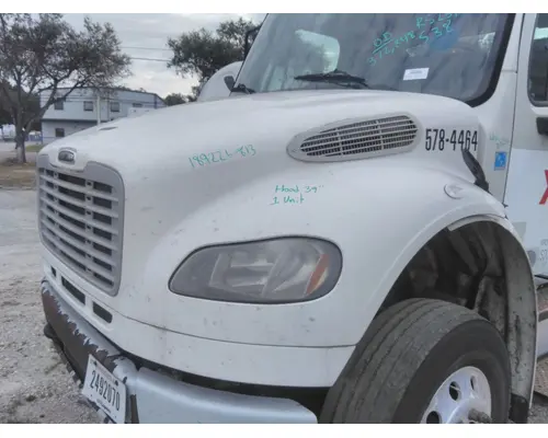 FREIGHTLINER M2 106 HOOD