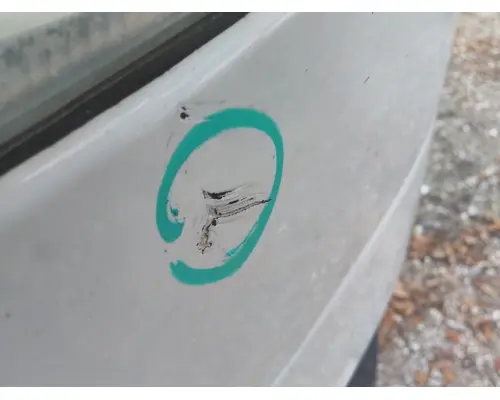 FREIGHTLINER M2 106 HOOD