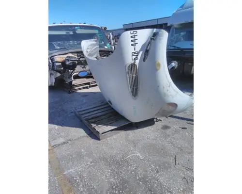 FREIGHTLINER M2 106 HOOD