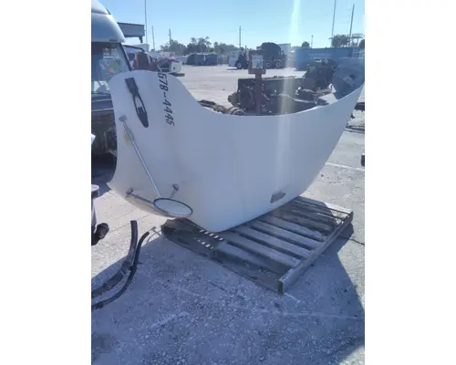 FREIGHTLINER M2 106 HOOD