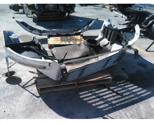 FREIGHTLINER M2 106 HOOD