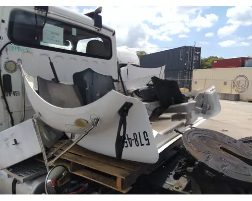 FREIGHTLINER M2 106 HOOD