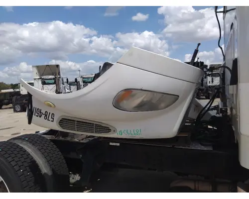 FREIGHTLINER M2 106 HOOD