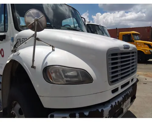 FREIGHTLINER M2 106 HOOD