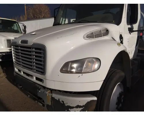 FREIGHTLINER M2 106 HOOD
