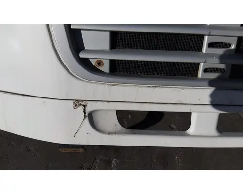 FREIGHTLINER M2 106 HOOD