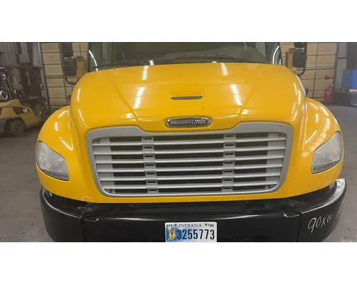 FREIGHTLINER M2 106 HOOD