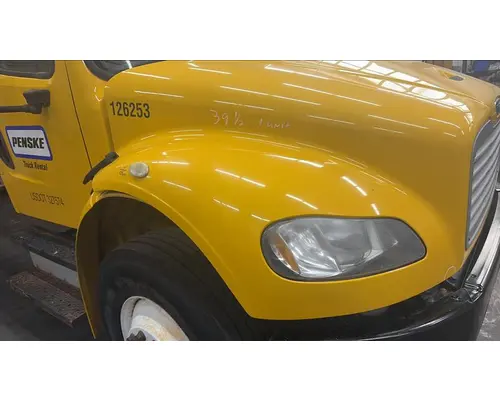 FREIGHTLINER M2 106 HOOD