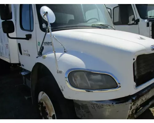 FREIGHTLINER M2 106 HOOD