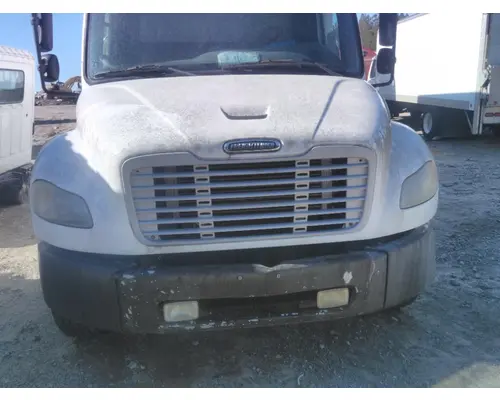 FREIGHTLINER M2 106 HOOD