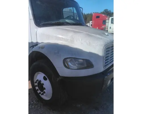 FREIGHTLINER M2 106 HOOD