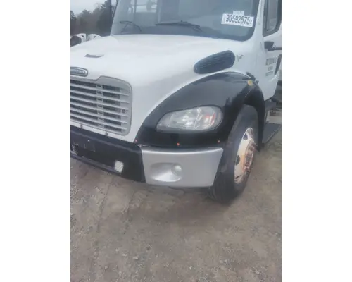 FREIGHTLINER M2 106 HOOD