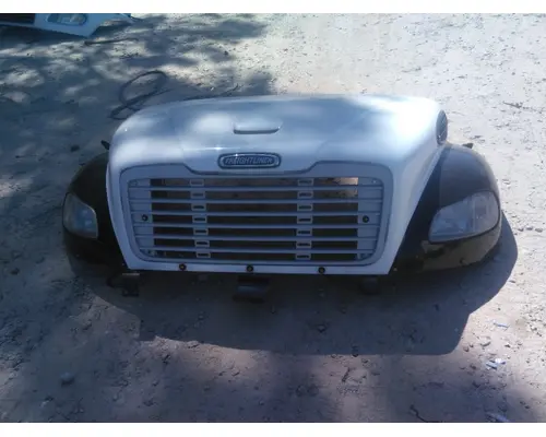 FREIGHTLINER M2 106 HOOD