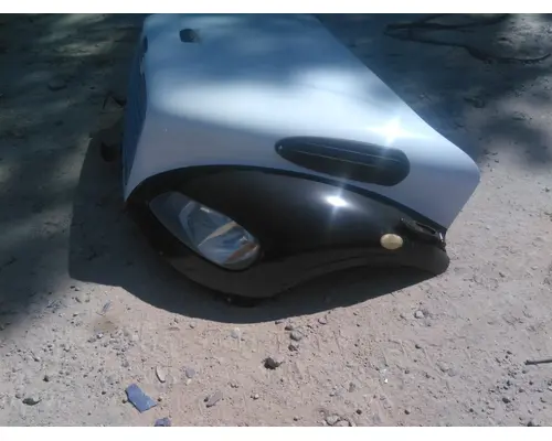 FREIGHTLINER M2 106 HOOD