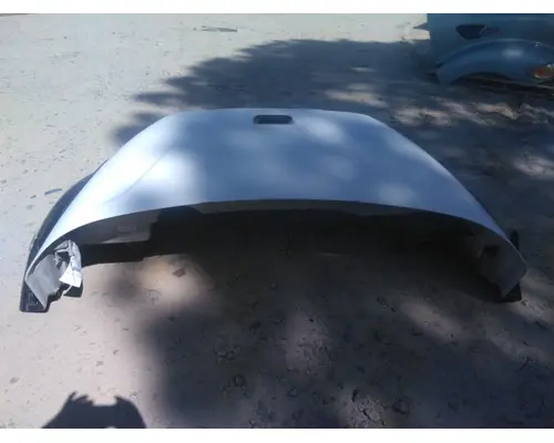 FREIGHTLINER M2 106 HOOD
