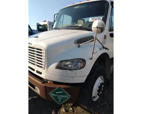 FREIGHTLINER M2 106 HOOD