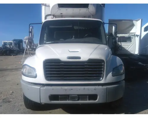 FREIGHTLINER M2 106 HOOD