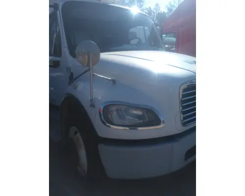 FREIGHTLINER M2 106 HOOD